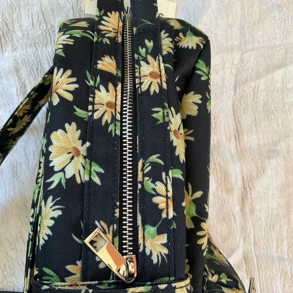 No Boundaries Floral Daisy Backpack Black Recycled Canvas School‎ Travel Bag NWT
